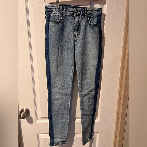 Forever 21 denim jeans two toned size 27 - Picture 1 of 6
